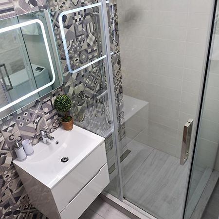 Ambient Holiday Apartment Beach Resort Navodari Bagian luar foto