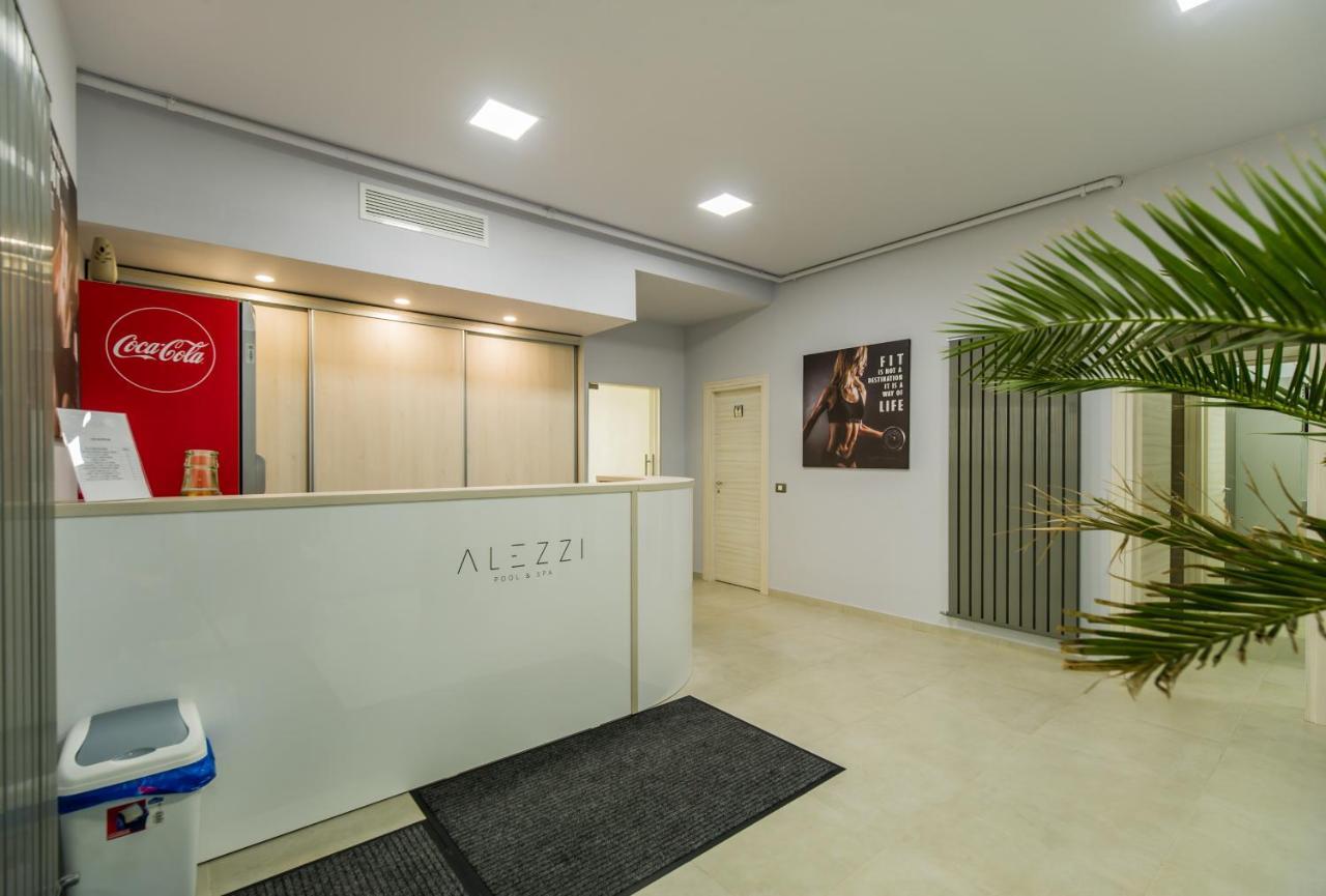 Ambient Holiday Apartment Beach Resort Navodari Bagian luar foto