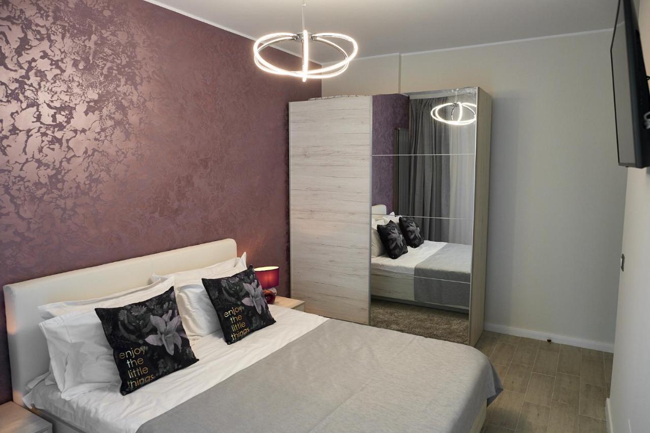 Ambient Holiday Apartment Beach Resort Navodari Bagian luar foto